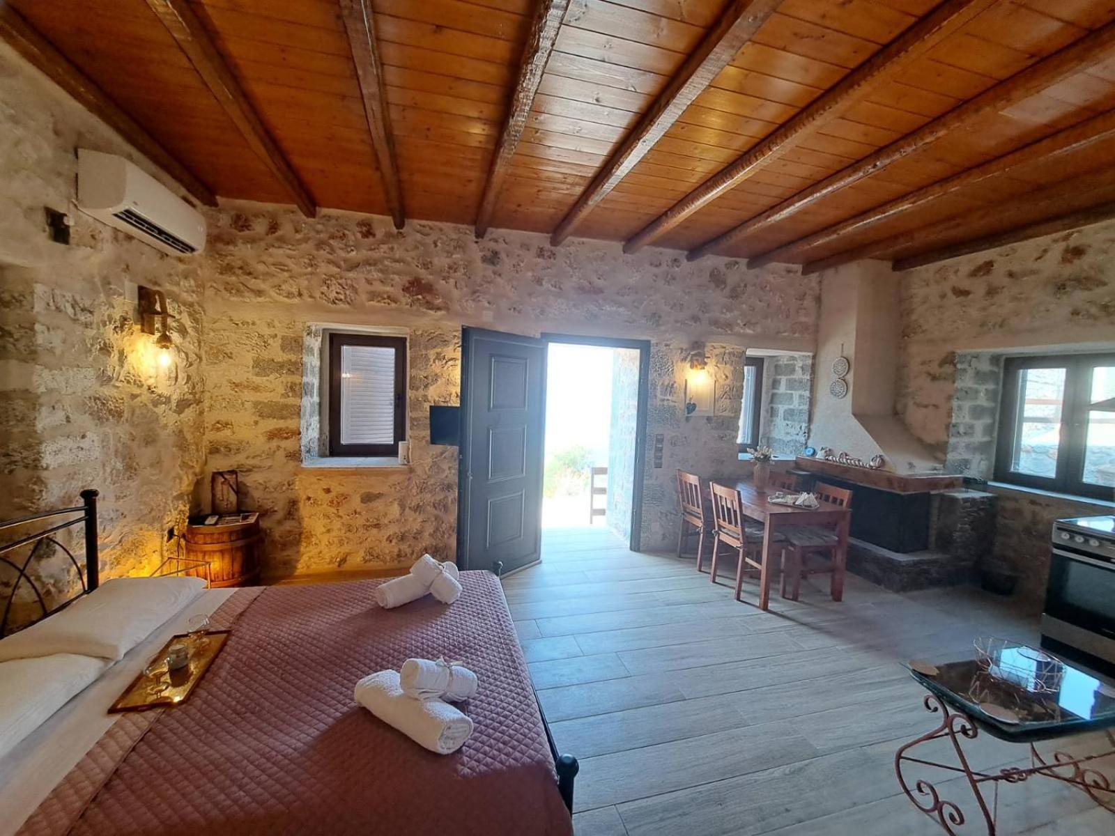 Villa Lagkadaki Sea View Argilia Rum bild